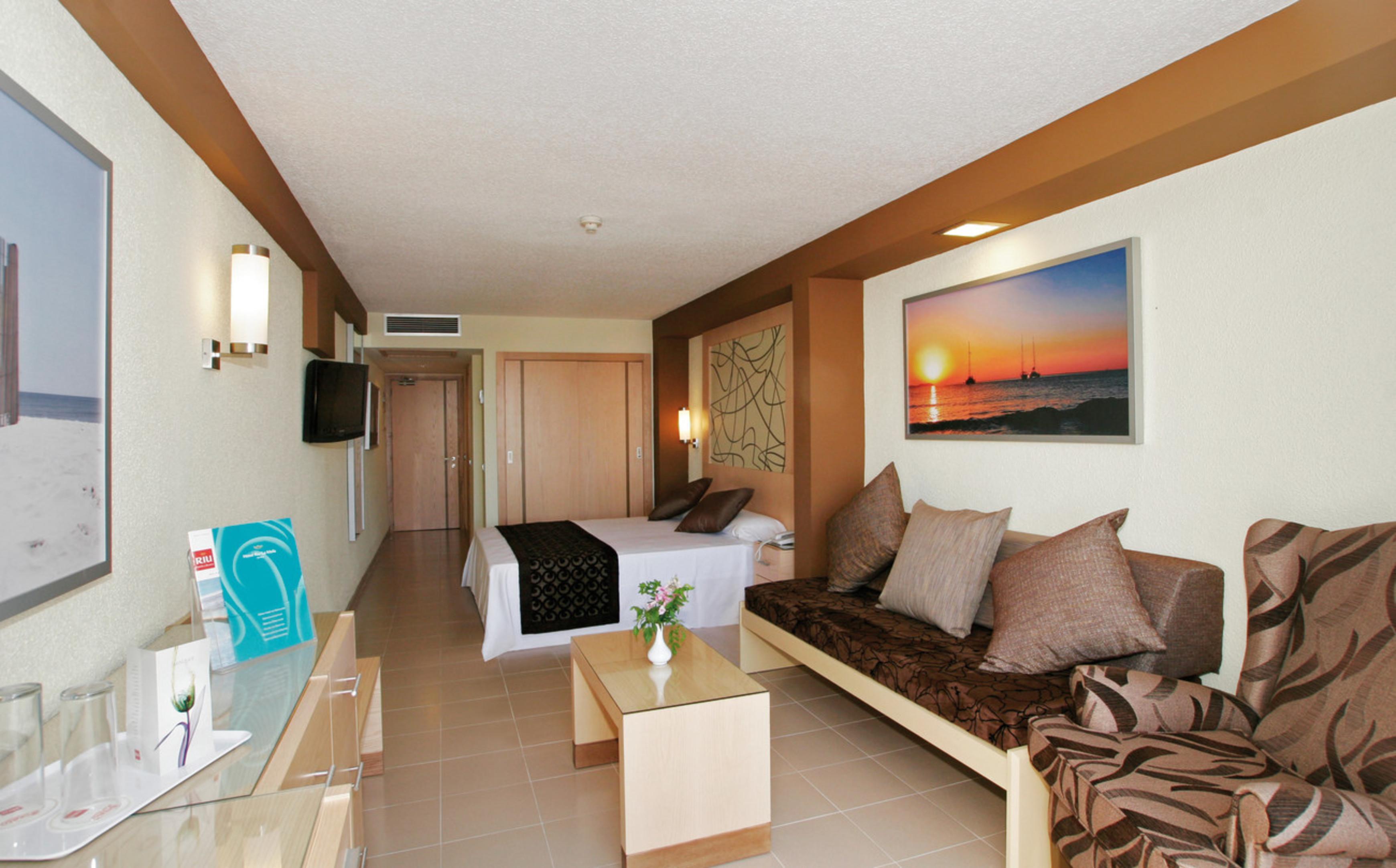 Hotel Riu La Mola à Playa Migjorn Extérieur photo