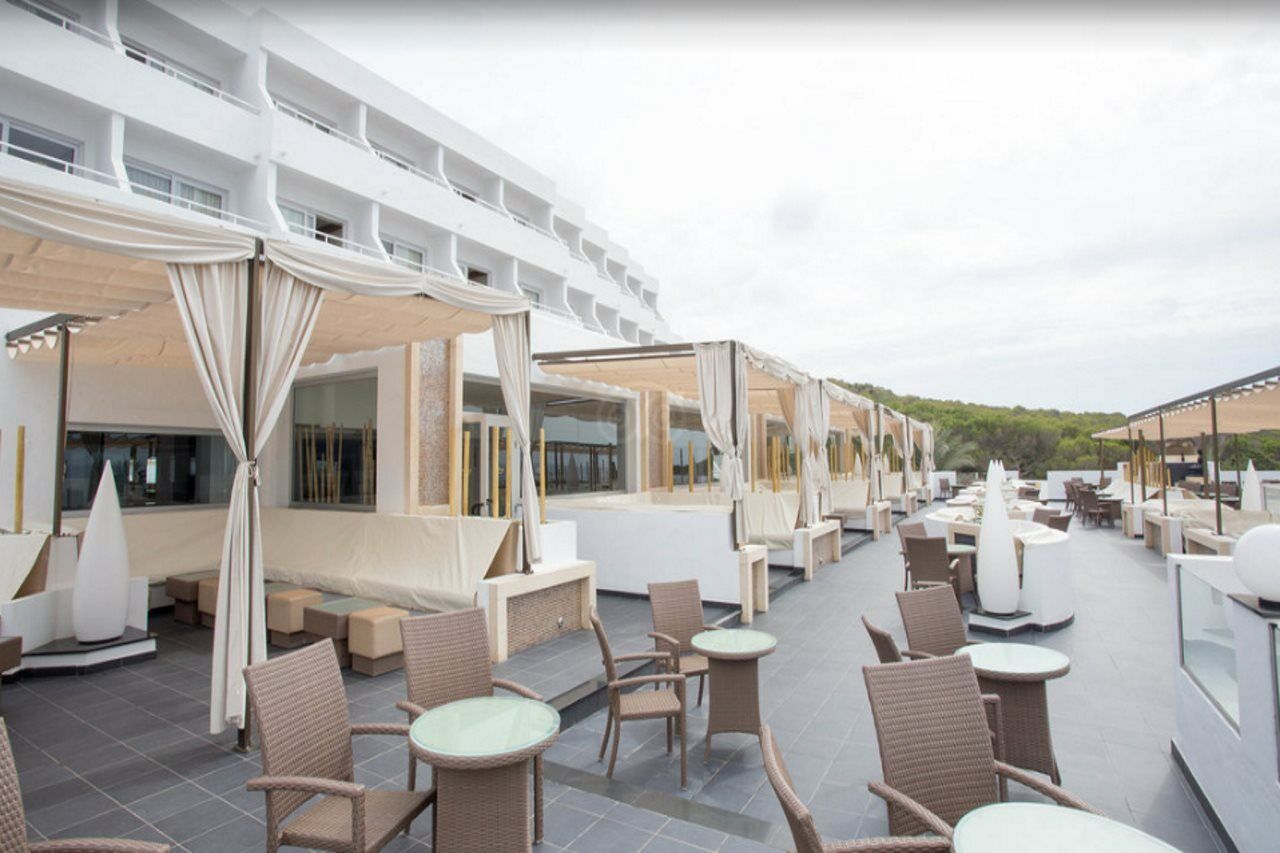Hotel Riu La Mola à Playa Migjorn Extérieur photo