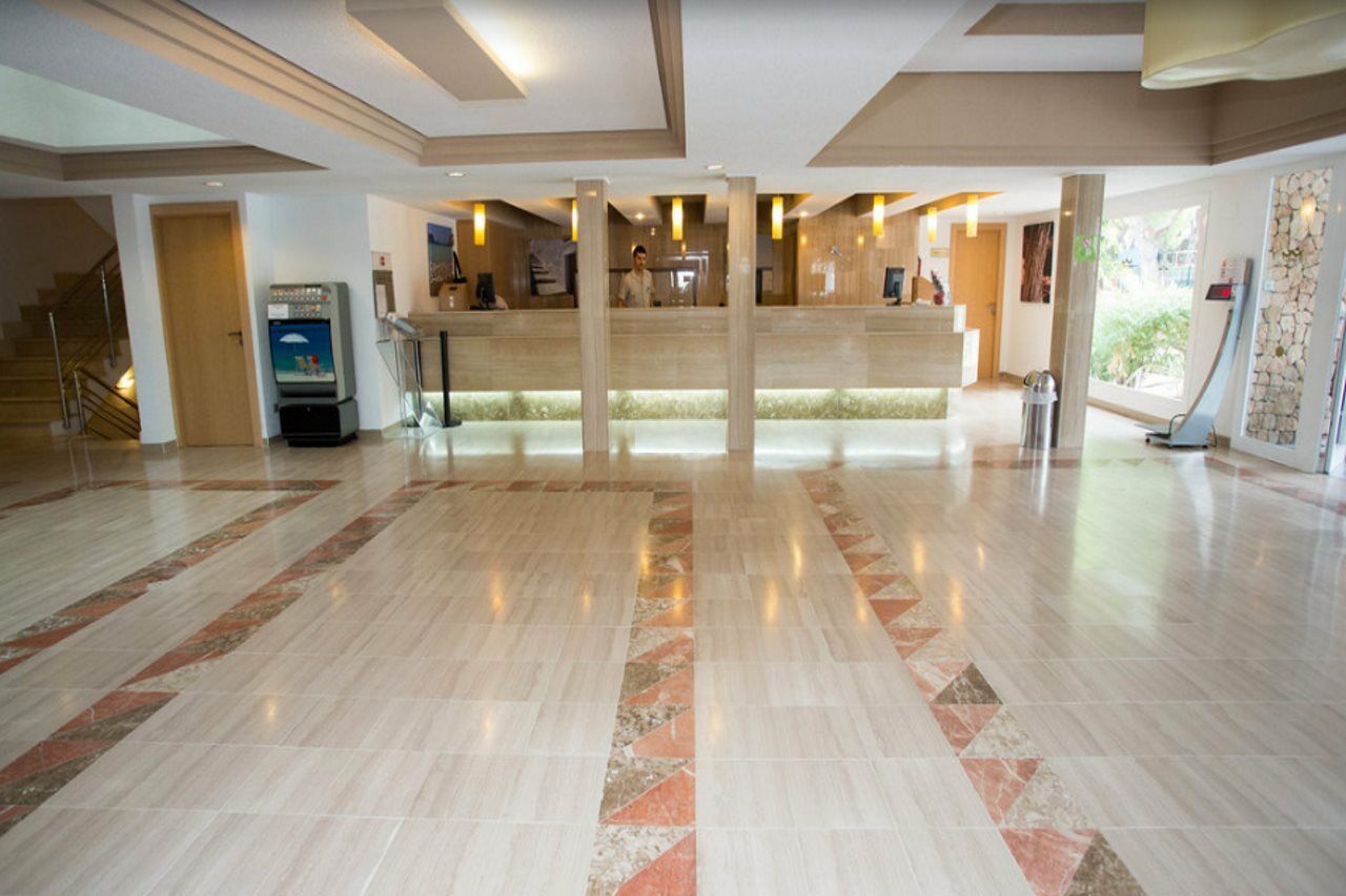 Hotel Riu La Mola à Playa Migjorn Extérieur photo